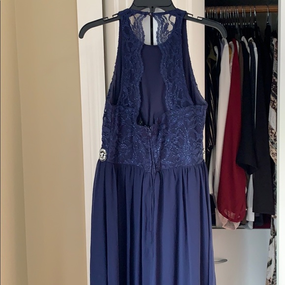 Dress - Picture 3 of 3